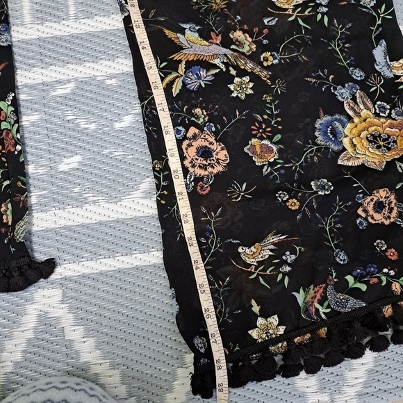 Molly Bracken Tasseled Floral-Print‎ Pants - Picture 8 of 12